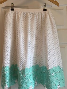 Draper James Skirt Womens 2 White Eyelet Mint Green Floral Lace Hem A-Line NEW
